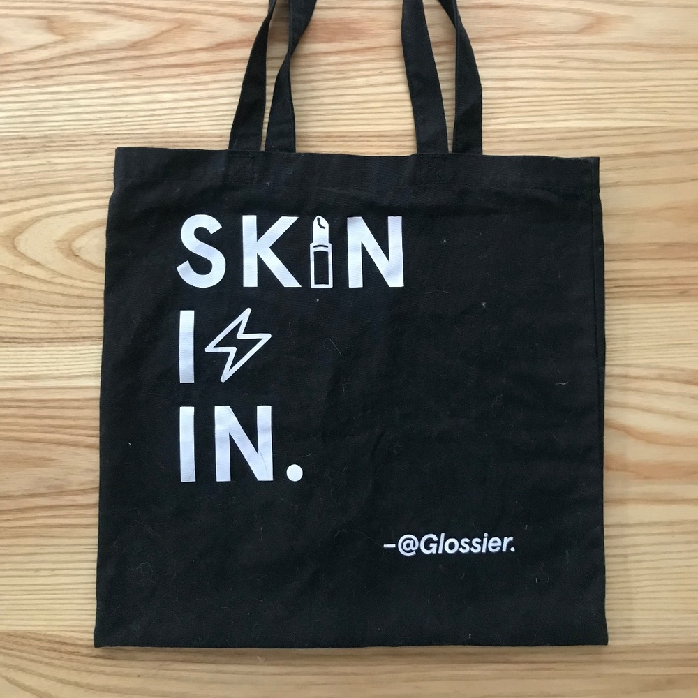 Glossier Tote "Skin is In"
